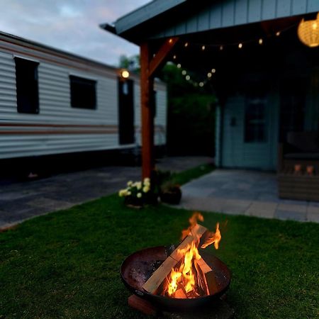 Westergeest Familychalet De Schaapskooi, 6-Persons, Big Private Garden, Dogs Aloud מראה חיצוני תמונה